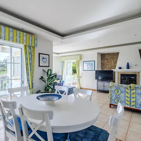 Σπίτι διακοπών Casa Boda 3br Family Haven - Golf & Private Pool Vila do Bispo