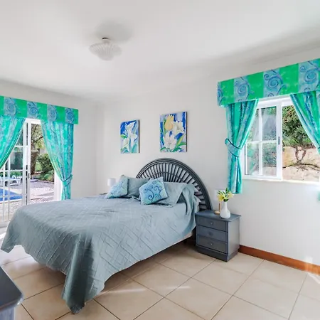 Σπίτι διακοπών Casa Boda 3br Family Haven - Golf & Private Pool Vila do Bispo